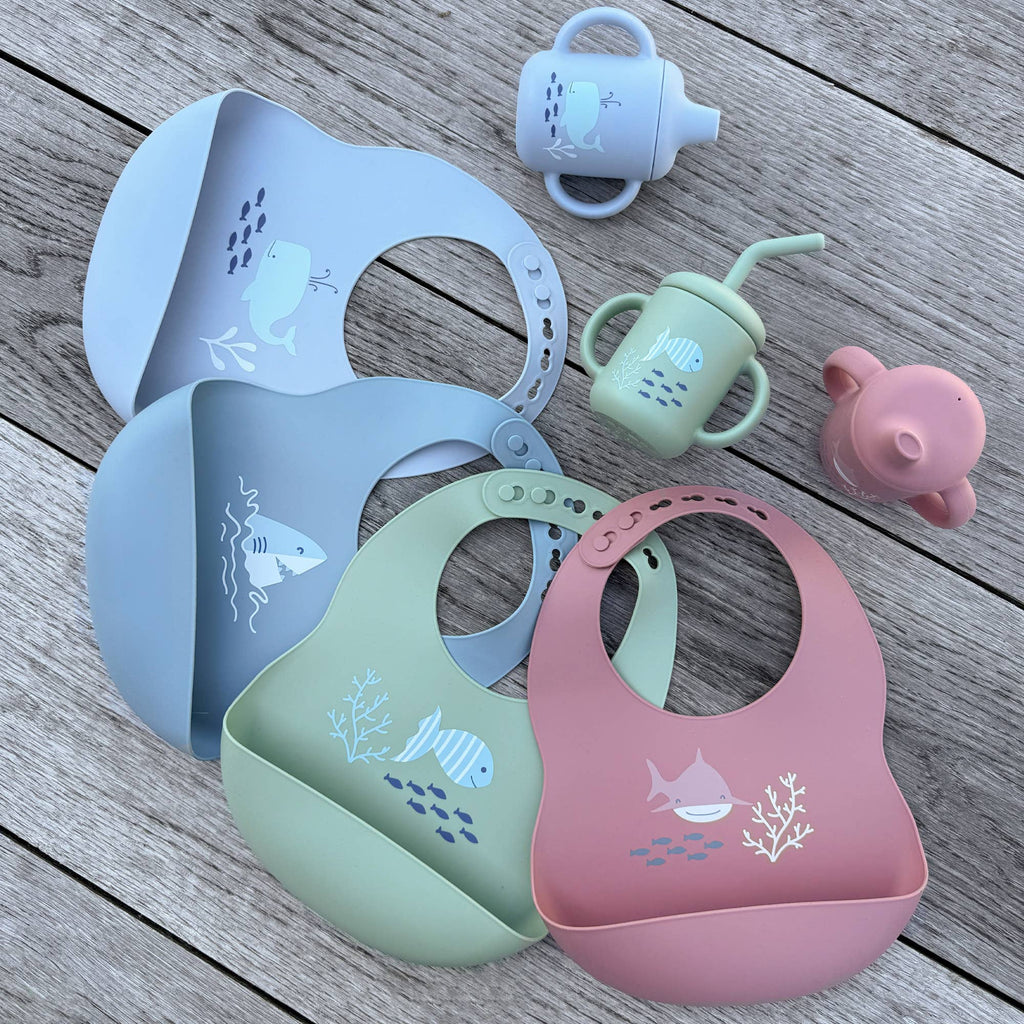 Tasse à bec bébé en silicone bleu nuage – Bientôt disponible