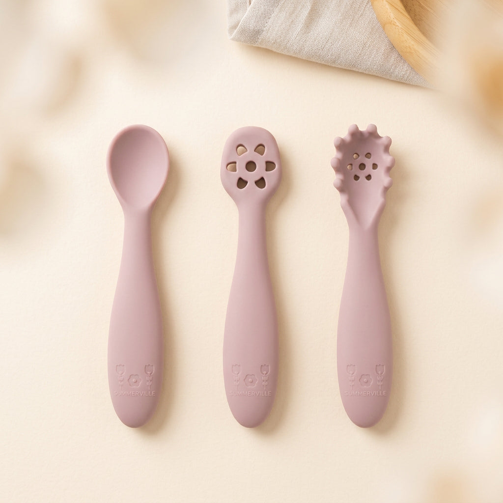 Lot de 3 pré-cuillères bébé en silicone mauve pâle – Bientôt disponible