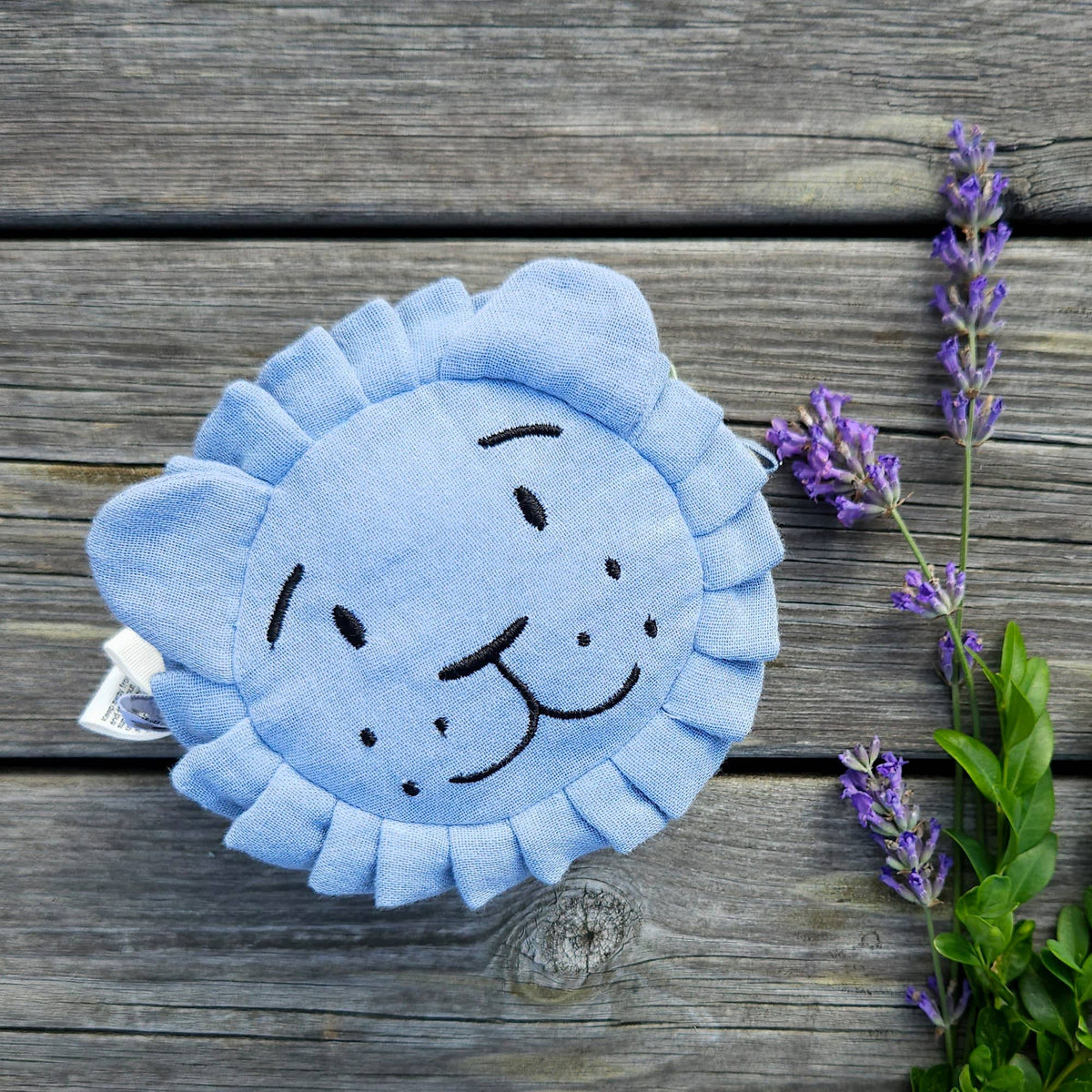 Balle hochet lion bleu en coton bio – Bientôt disponible